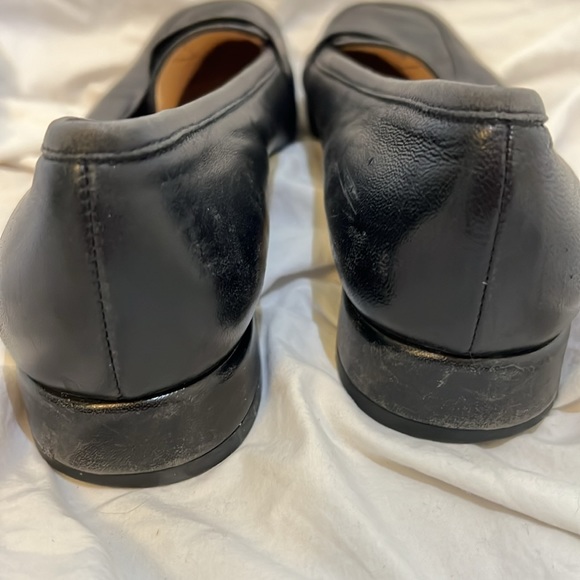 SALVATORE FARRAGAMO Leather Loafers 38.5/8.5 NARROW - Picture 4 of 4